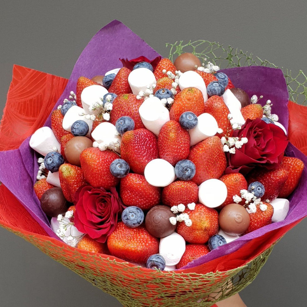 FRUIT AND CHOCOLATE