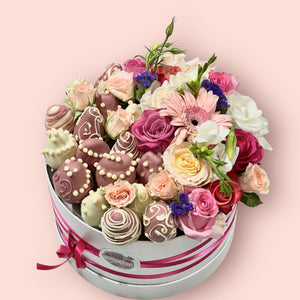 SWEET ENDLESS LOVE STRAWBERRIES BOUQUET Chocolate-Dipped Berries Bunchilicious 