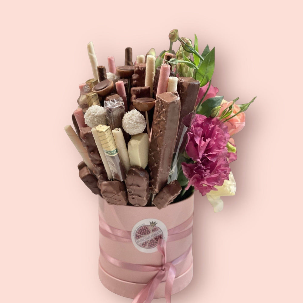 Chocolate & Flowers Hat Box Chocolate Bunchilicious 