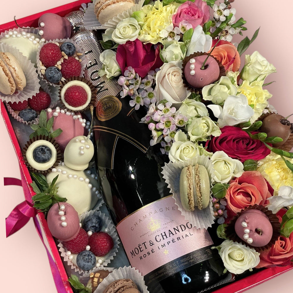 Moët & Chandon Rosé Gift Box Gift Box Bunchilicious 