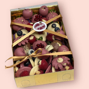 Ruby Chocolate Delight Gift Box Chocolate-Dipped Berries Bunchilicious 