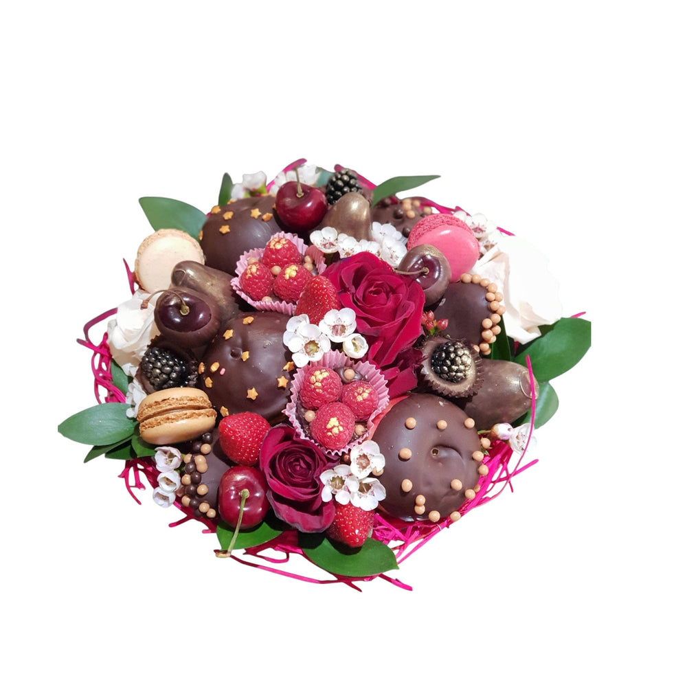 CHANNEL CHOCOLATE STRAWBERRIES BOUQUET Chocolate-Dipped Berries Bunchilicious Large size Dark Chocolate 