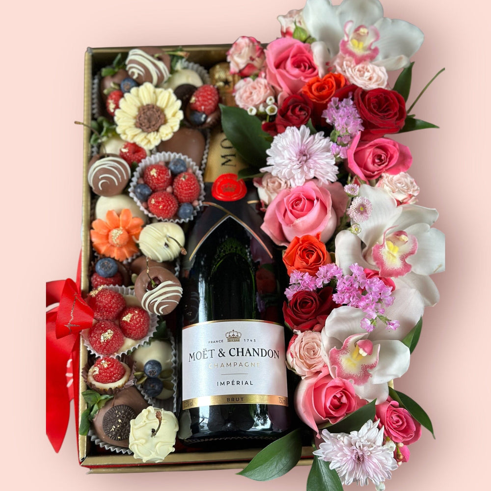 Moët & Chocolate Celebration Box Bunchilicious 