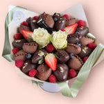 HEARTBREAKER - CHOCOLATE STRAWBERRIES BOUQUET Chocolate-Dipped Berries Bunchilicious Baileys Irish Cream /Strawberries dipped in Dark & Milk Finest Belgium Chocolate 