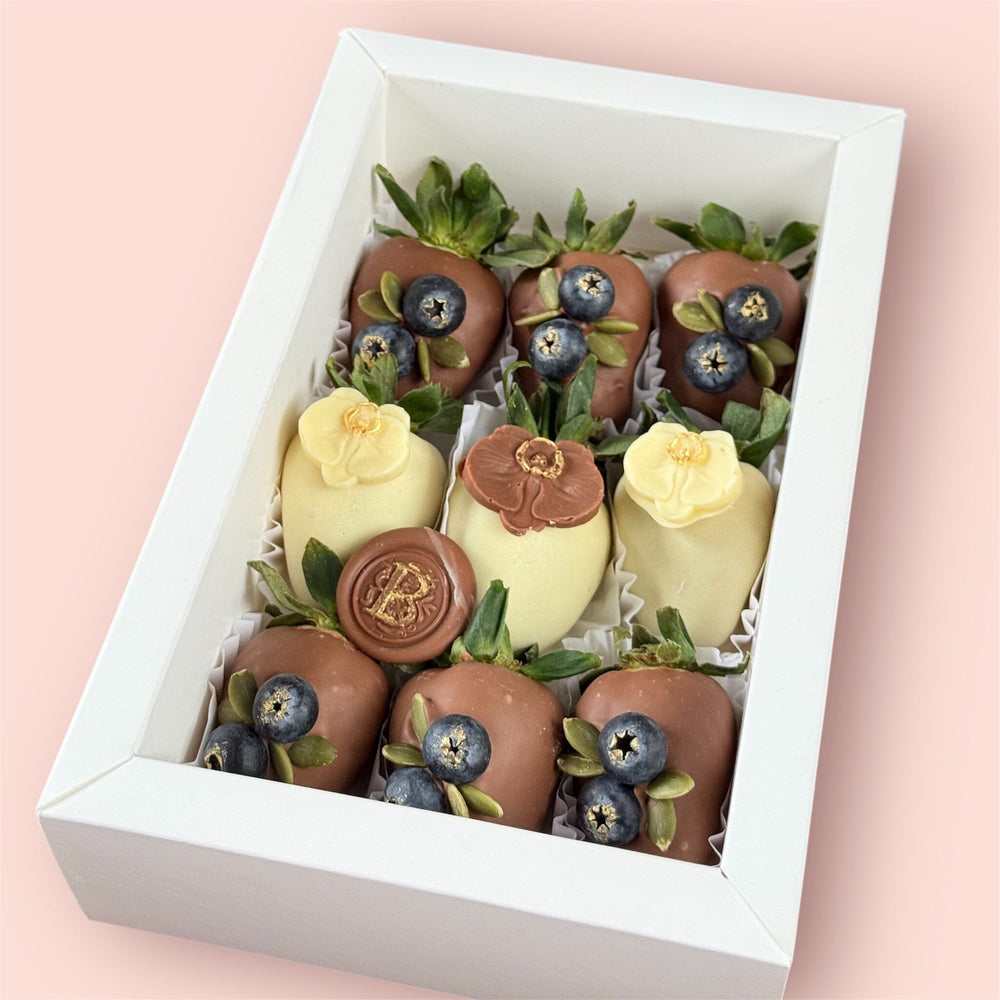 Flowers & Chocolate-Dipped Berries Hamper - Signature Chocolate-Dipped Berries Bunchilicious 