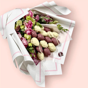 Pastel Pink Chocolate Strawberry & Flower Bouquet Chocolate-Dipped Berries Bunchilicious 