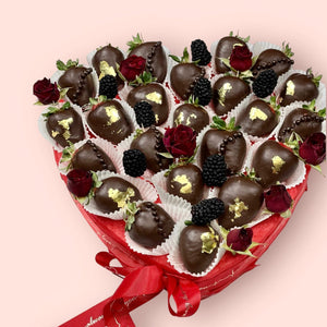 SWEET AMOUR STRAWBERIES DIPPED BOUQUET Chocolate-Dipped Berries Bunchilicious 12in size heart - Dark Belgian Chocolate 