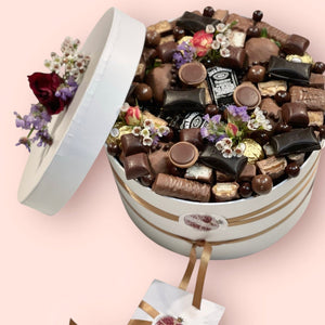 WHISKY & CHOCOLATE SIGNATURE HAMPER Gift boxes Bunchilicious 