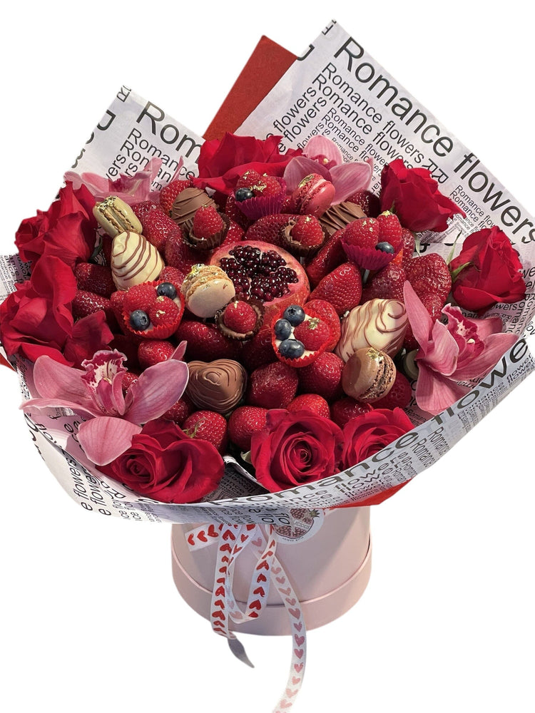 Rosy Treat Premium Strawberry Bouquet Chocolate-Dipped Berries Bunchilicious Medium Size bouquet 