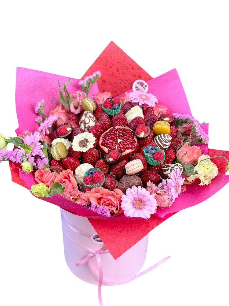 Rosy Treat Premium Strawberry Bouquet Chocolate-Dipped Berries Bunchilicious 