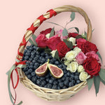 BERRY BLISS BASKET Fresh Fruit Bunchilicious 