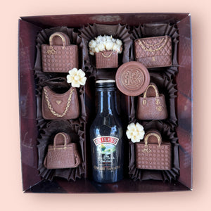 COUTURE CHOCOLATE HANDBAGS COLLECTION Chocolate Gift Box Bunchilicious Bailey’s Irish Cream 50 ml 