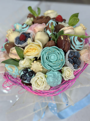 Sweet Symphony Dipped Strawberries Bouquet Chocolate-Dipped Berries Bunchilicious 12 strawberries dipped in Blue, White & Milk Chocolate 