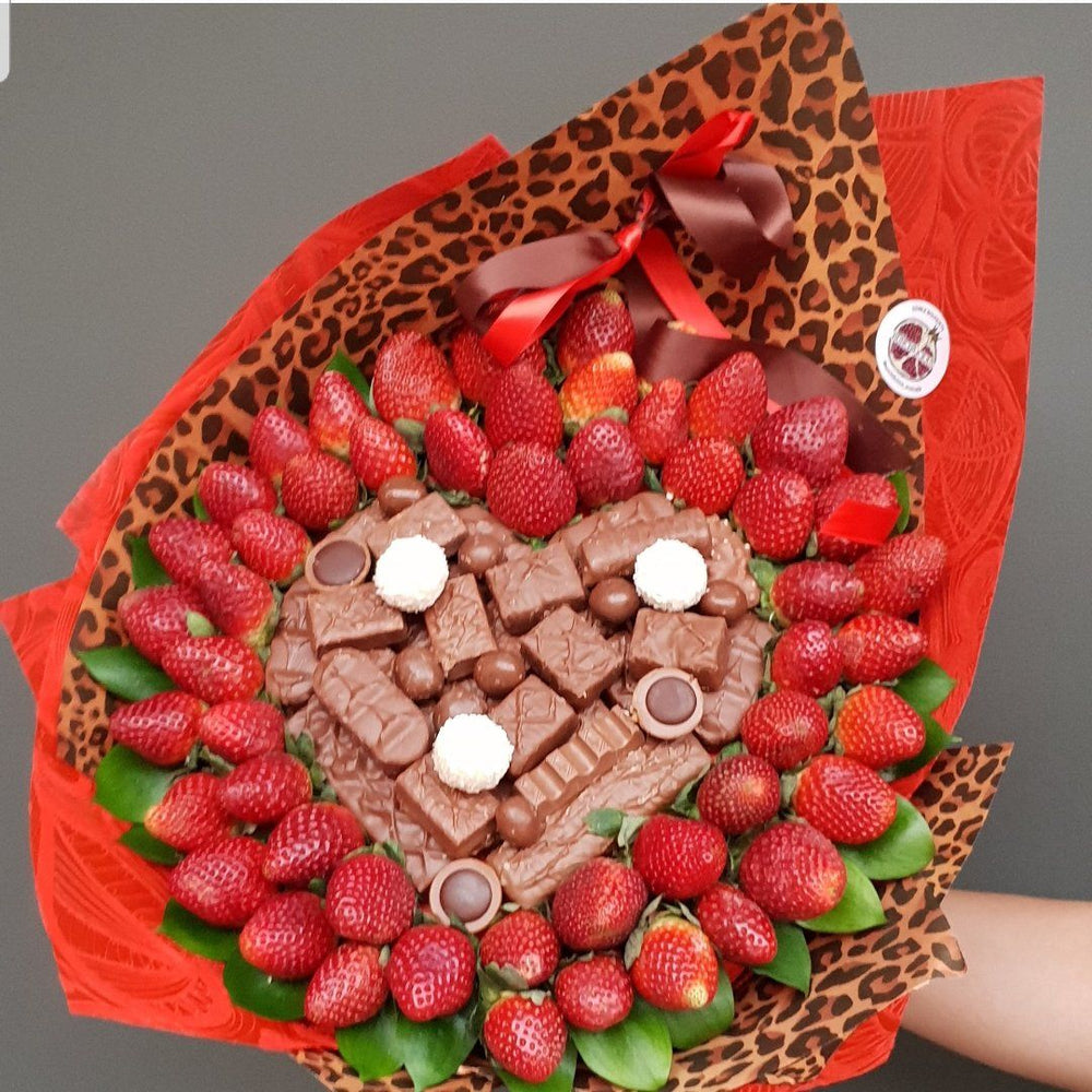 WILD HEART- STRAWBERRY CHOCOLATE BOUQUET Chocolate Bunchilicious 