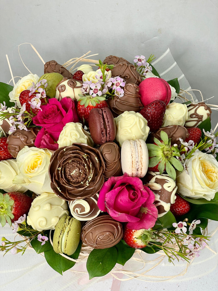 Sweet Symphony Dipped Strawberries Bouquet Chocolate-Dipped Berries Bunchilicious 