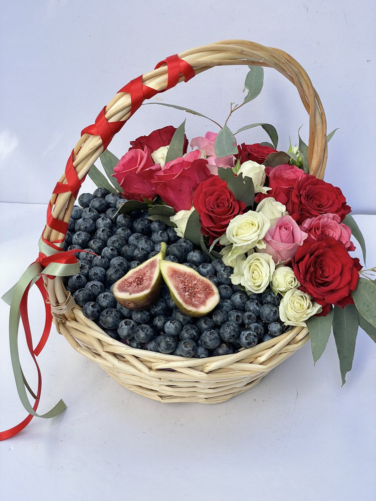 Berry Blast Basket Fresh Fruit Bunchilicious 