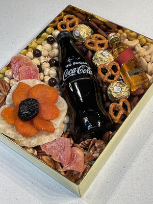 Fruit & Nuts and Whiskey Gift Box Bunchilicious 