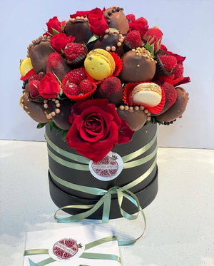 THE FABOO CHOCOLATE BLOOMS BOUQUET Chocolate-Dipped Berries Bunchilicious Large Dark & Milk the Finest Belgium Callebaut Chocolate 